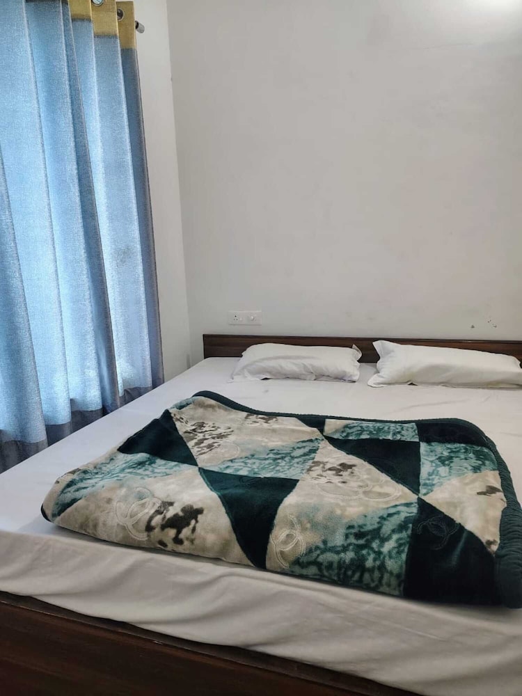 Royal Galaxy Hotel