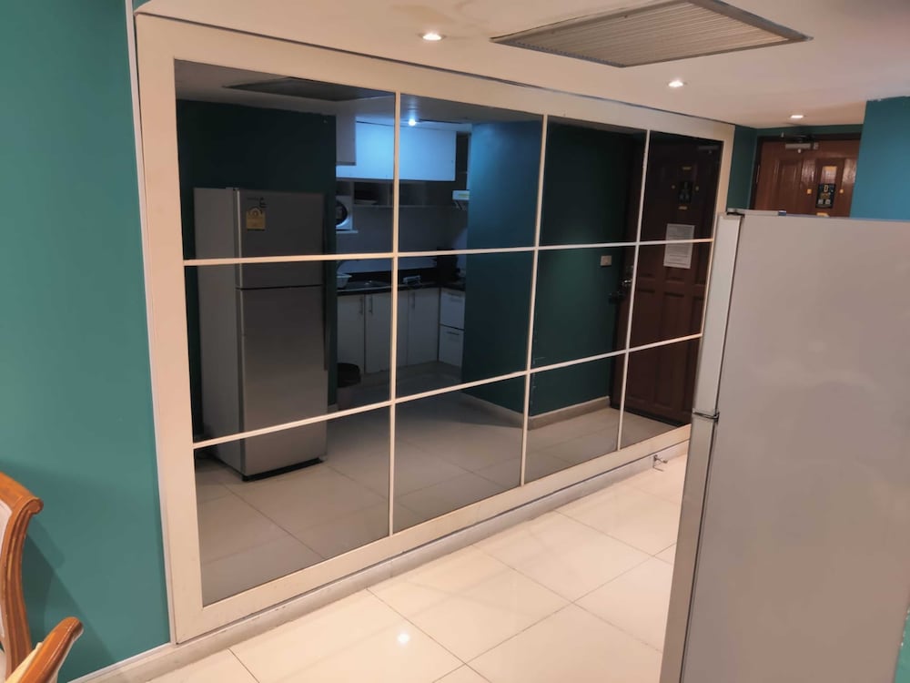 Omni Tower Sukhumvit Nana - Direct