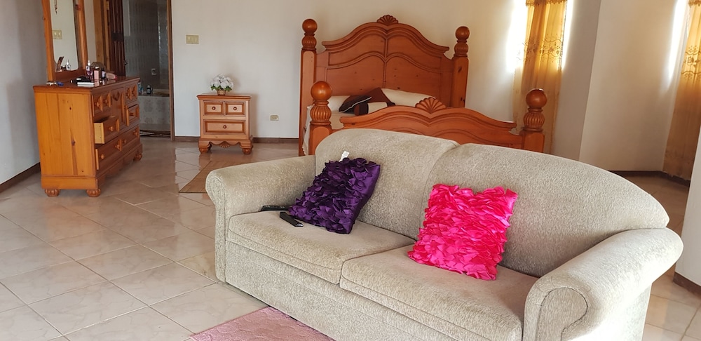Jamaica Villa Sweetsap