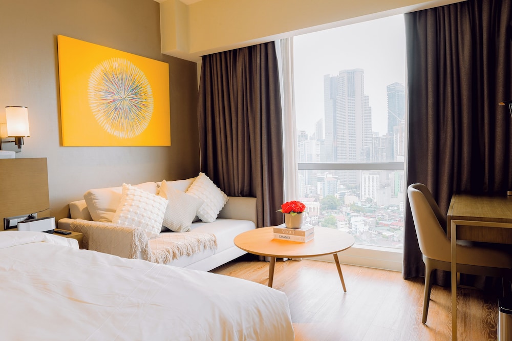 Hotel Residences at Acqua