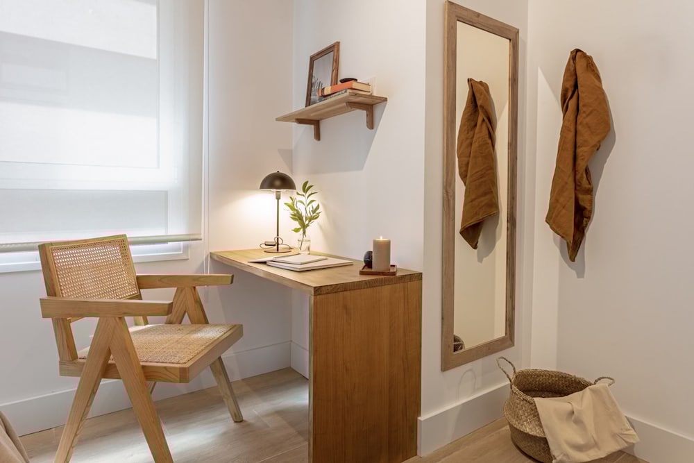 Ghassira - 2 Bedrooms and Terrace in Rios Rosas