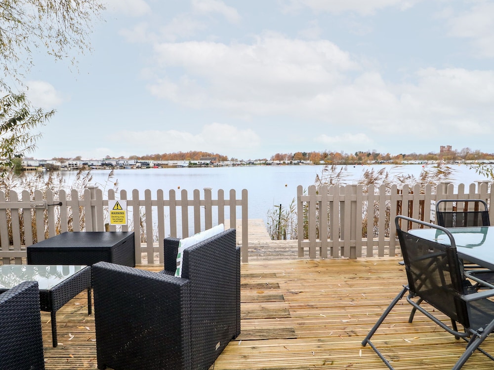 Teal Lodge view 5