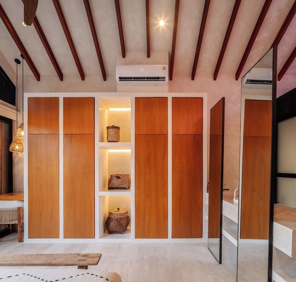 Blacksand Villas Echo Beach