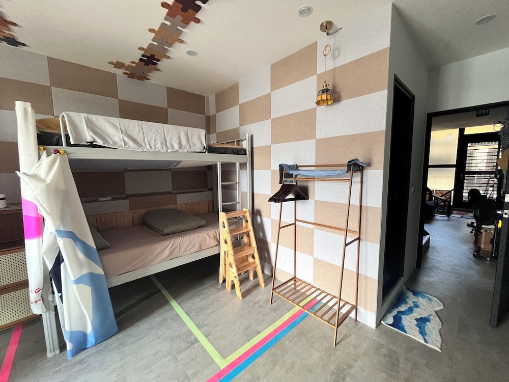 Daisy Light Hostel