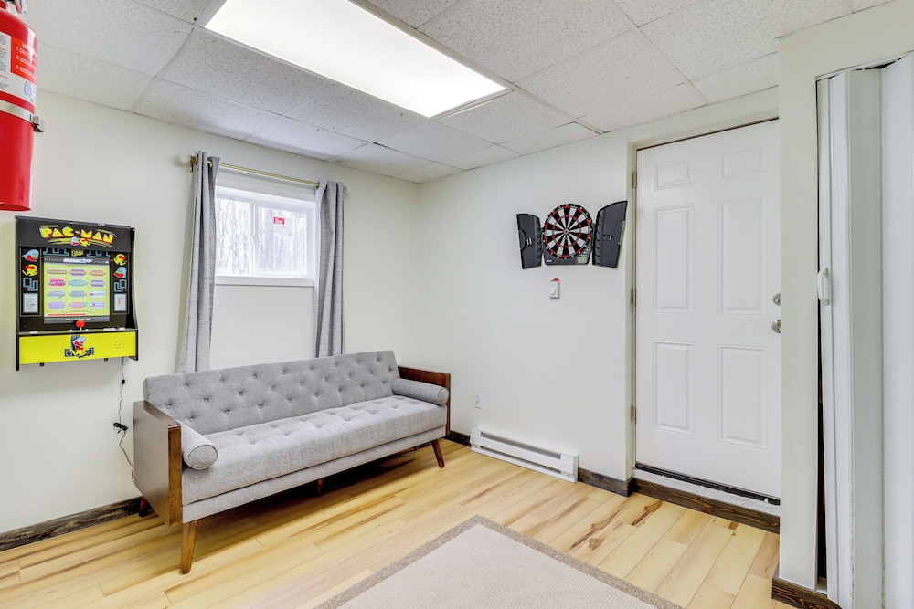 Beach Access: Bbq-ready Poconos Family Getaway!