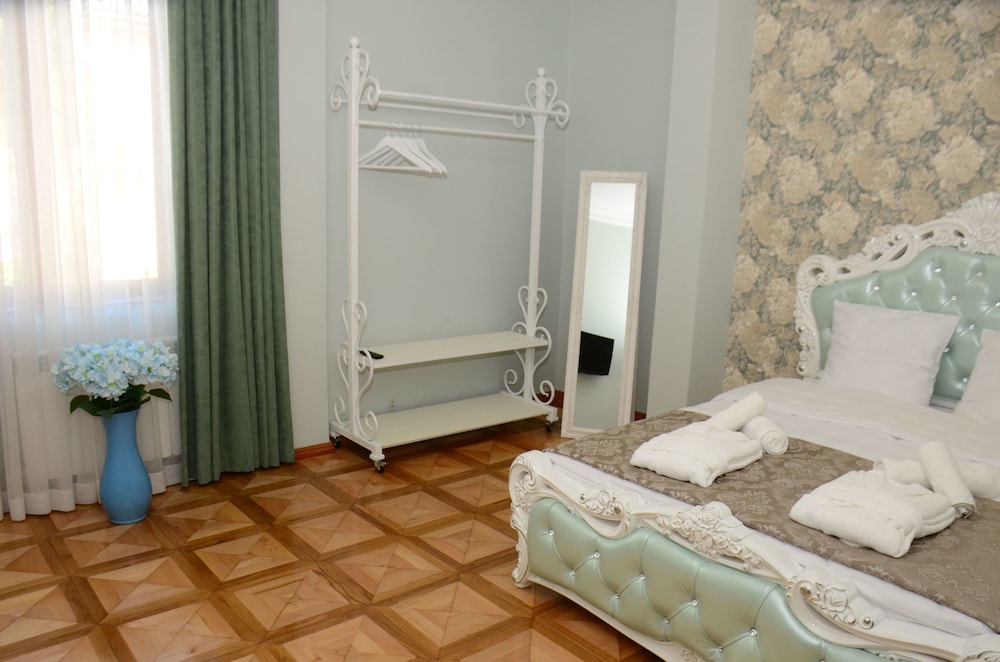 Guest House Batumi Globus