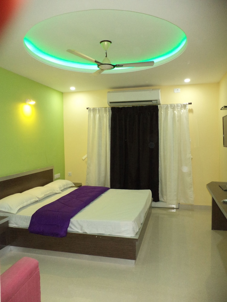 Gadadhar Resort