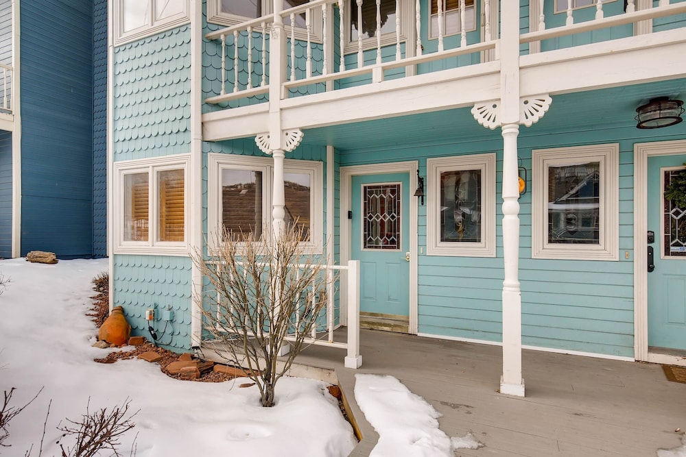 Motherlode 3 3 Bedroom Townhouse by RedAwning view 2