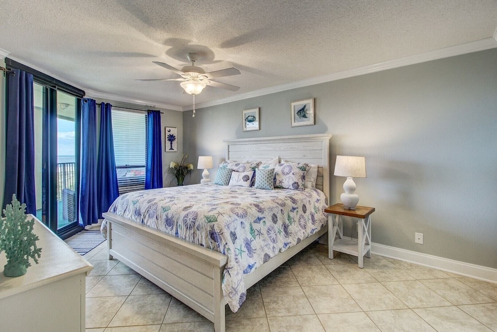 308 Summerhouse by Avantstay Oceanview Condo w/ Community Pool Access view 4