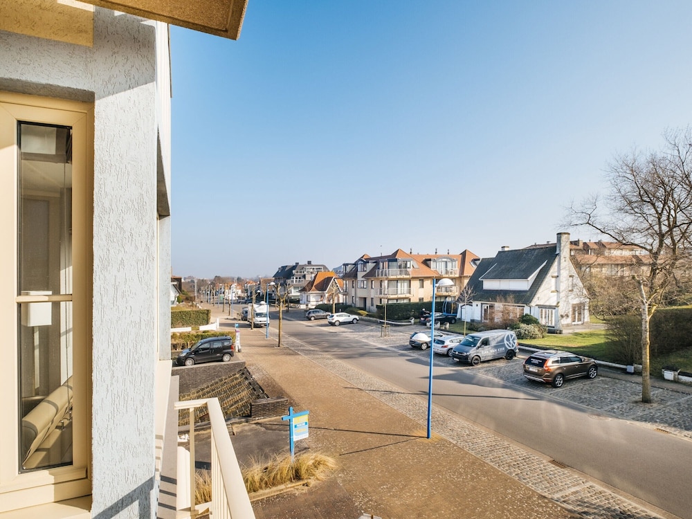 Apartment in Belgium Near Dunes & Sea