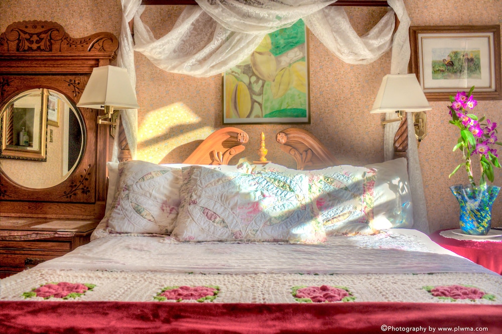 Cliff Crest Bed & Breakfast