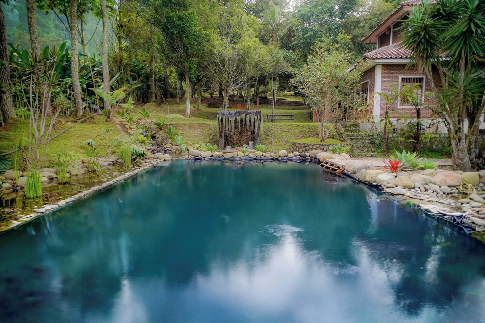 Villa Lingga Puncak