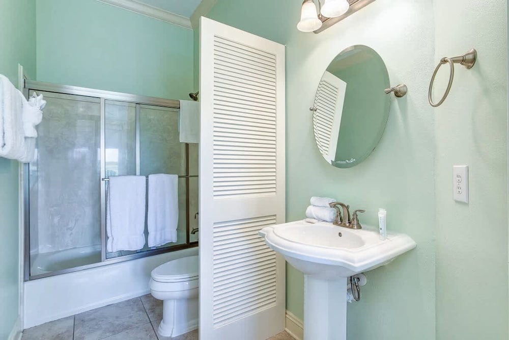Beach Walk Retreat Heated Pool Golf Views Main Guest House Sleeps 15