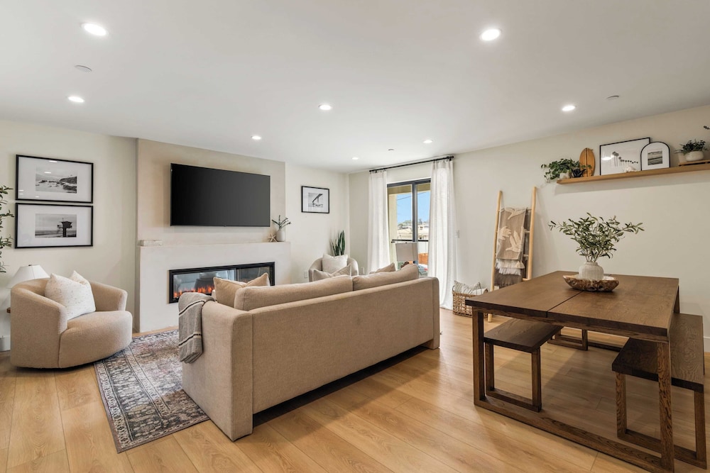 Point View Luxe by Avantstay 5BR Coastal Stay w/ En-suites & Kitchen