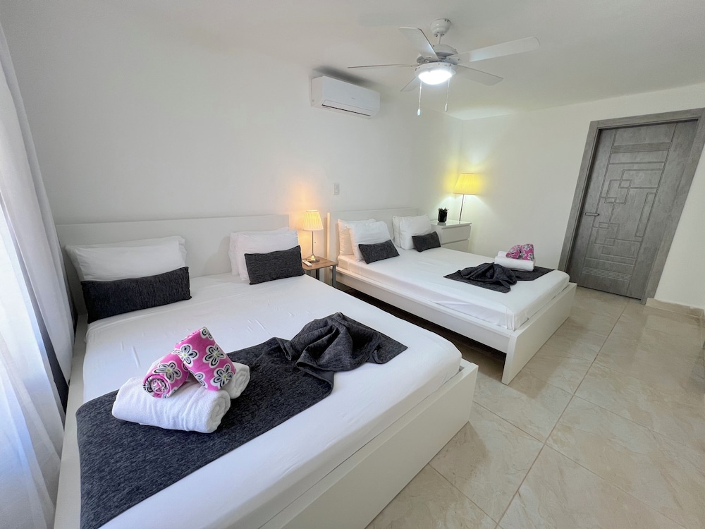 TROPICAL VILLAS playa LOS CORALES