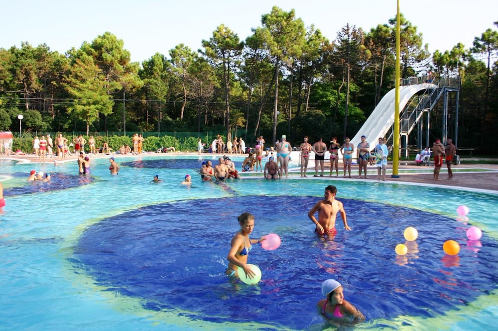 Bella Italia & EFA Village