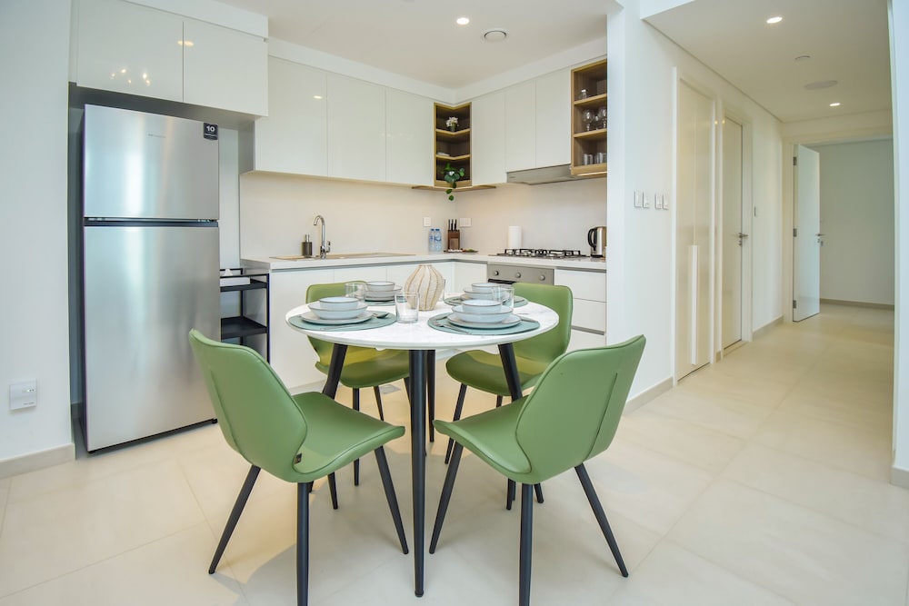 Lavish 2BR in Downtown Views Close to Dubai Mall Burj Khalifa