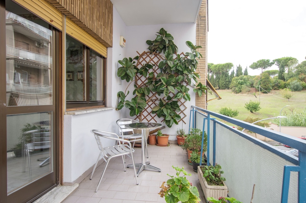 Luxury Macrobio Flat