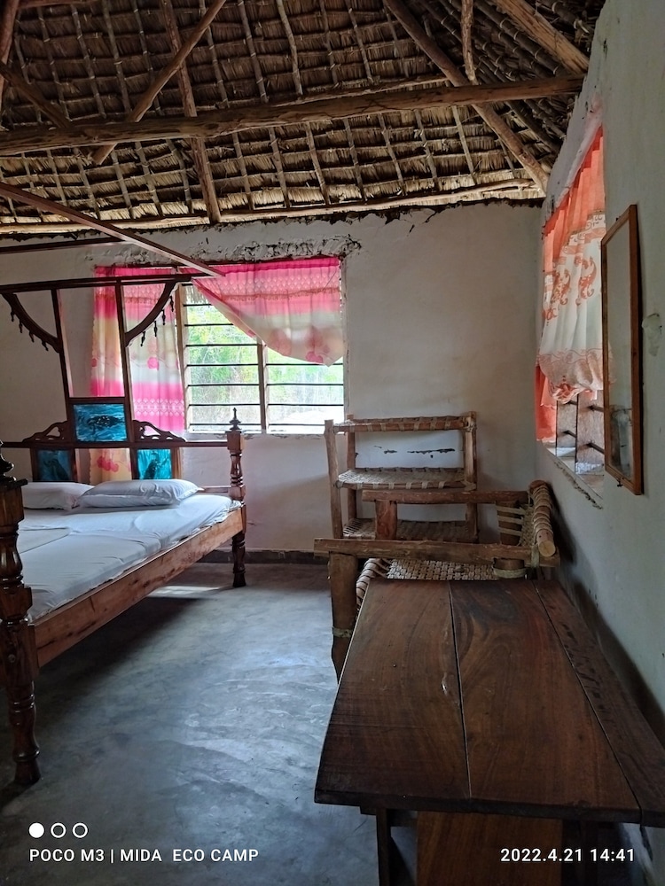 Room in B&B - Mida Creek Eco Camp 1