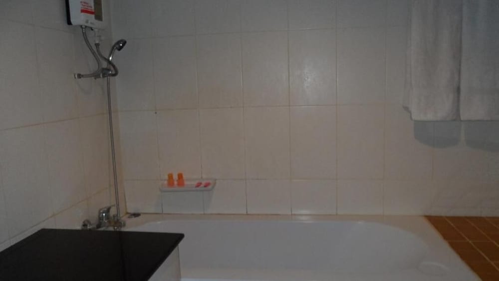 Bautong Lodge Guest House