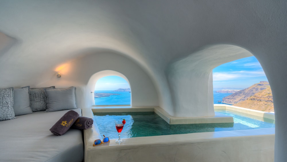 Iriana Suites