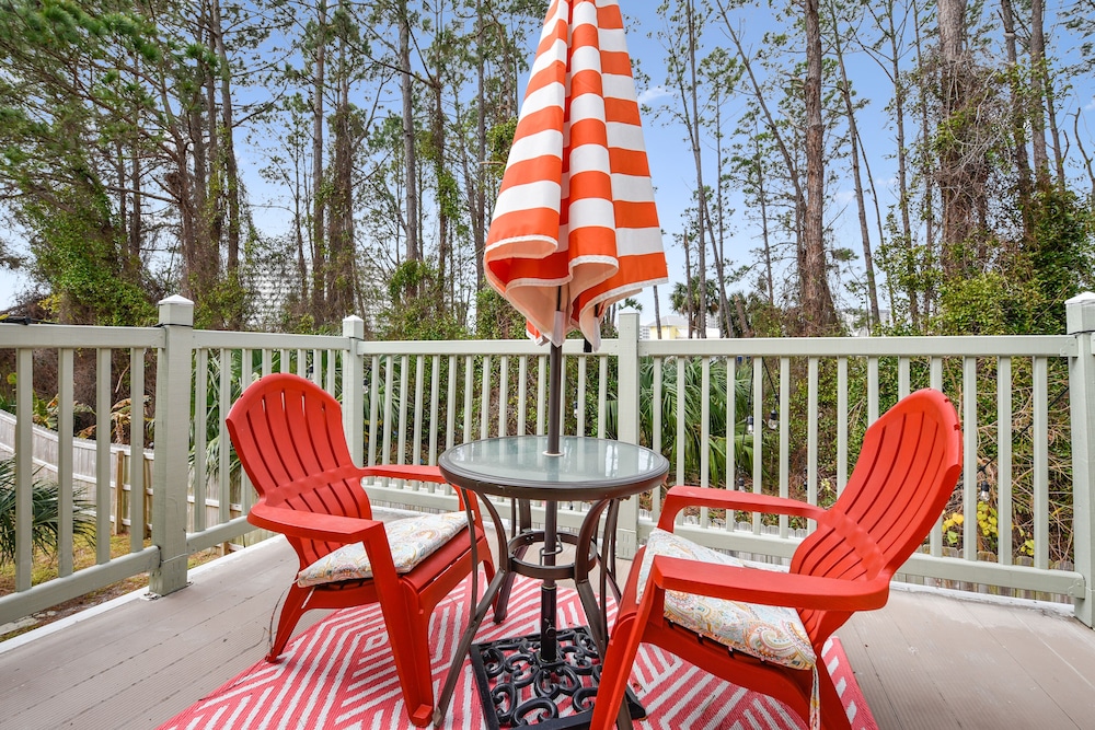 Gulf Highlands by Book That Condo