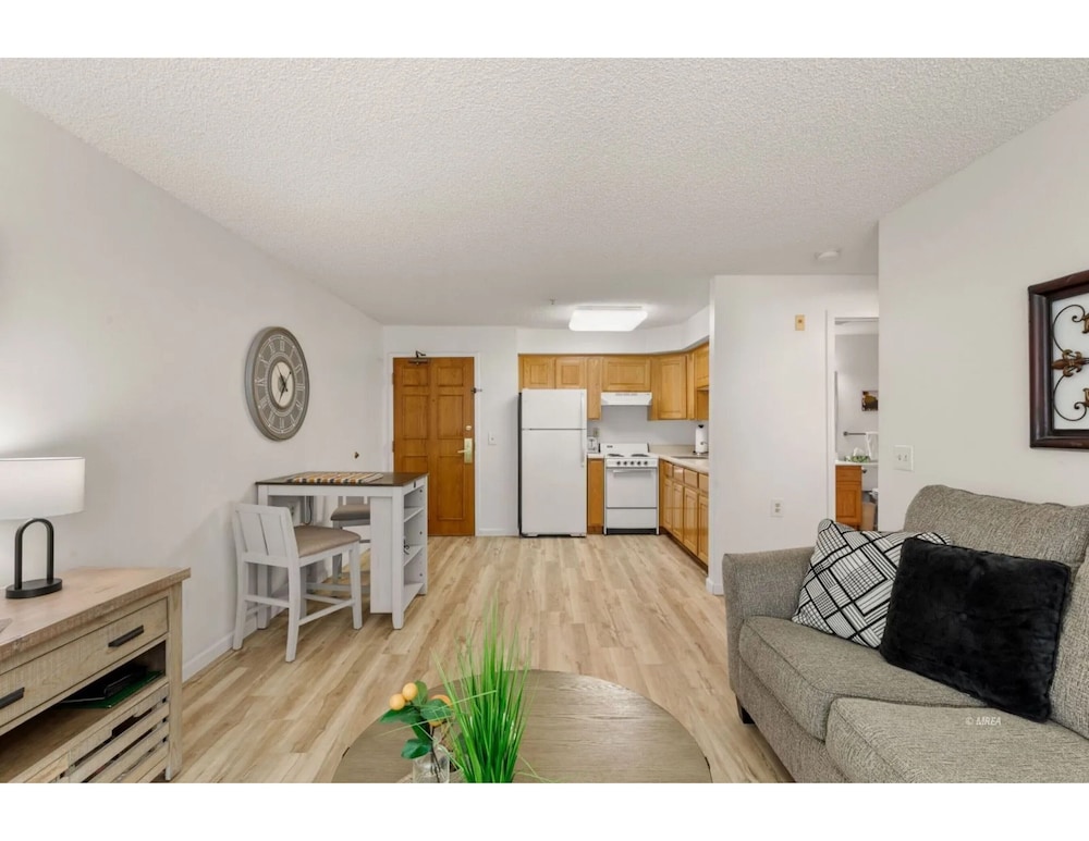 Highland Estates Condotel