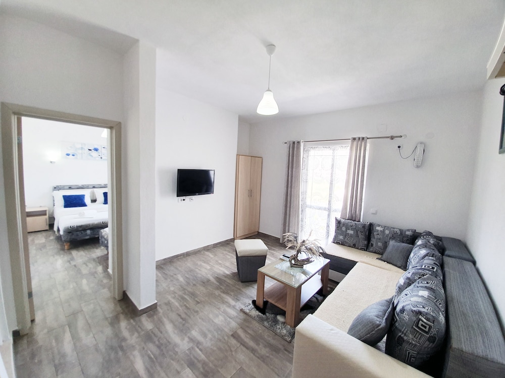 Apartments Cota