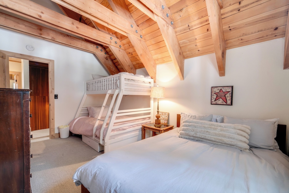 Ski, Hike & Fish: Cabin w/ Deck in Soda Springs!