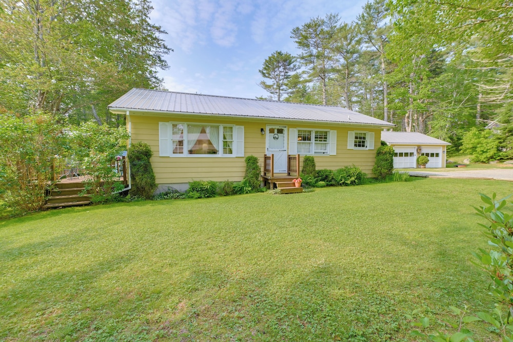 1 Mi to Main St: Charming Elsworth Home w/ Yard!