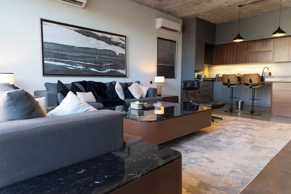 Portal Chalets With Private Pool- Qirwan