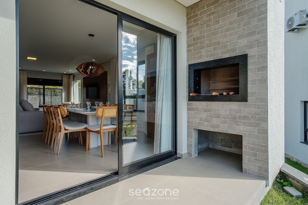 Condominium w/ Pool 500m From Ibiraquera Lagoon - VRS