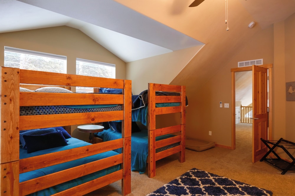 Mountain Cabin: 15 Mi to Breckenridge Ski Resort! view 2