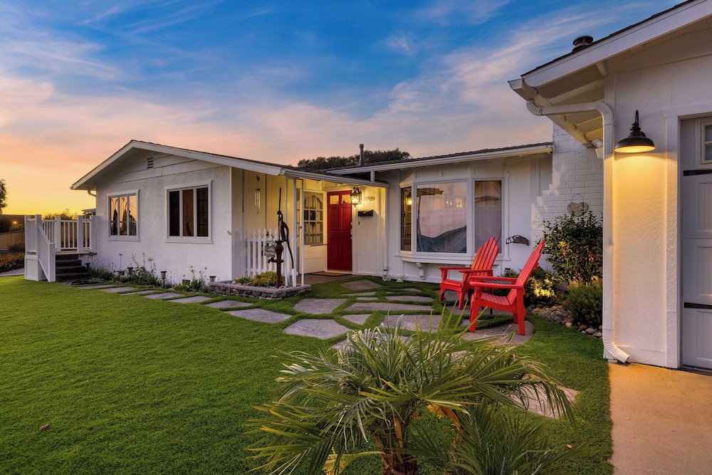 Coastal Gem Near Pismo Beach w/ Hot Tub, Firepit & Outdoor Dining Newport Oasis by Avantstay