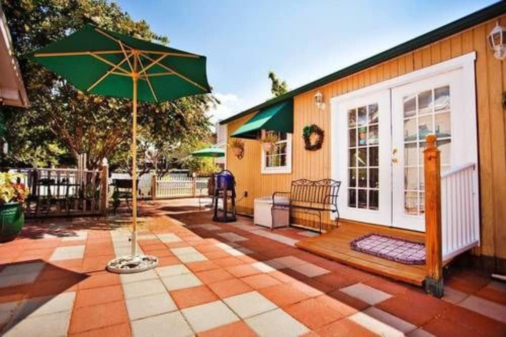 Old Irish Inn