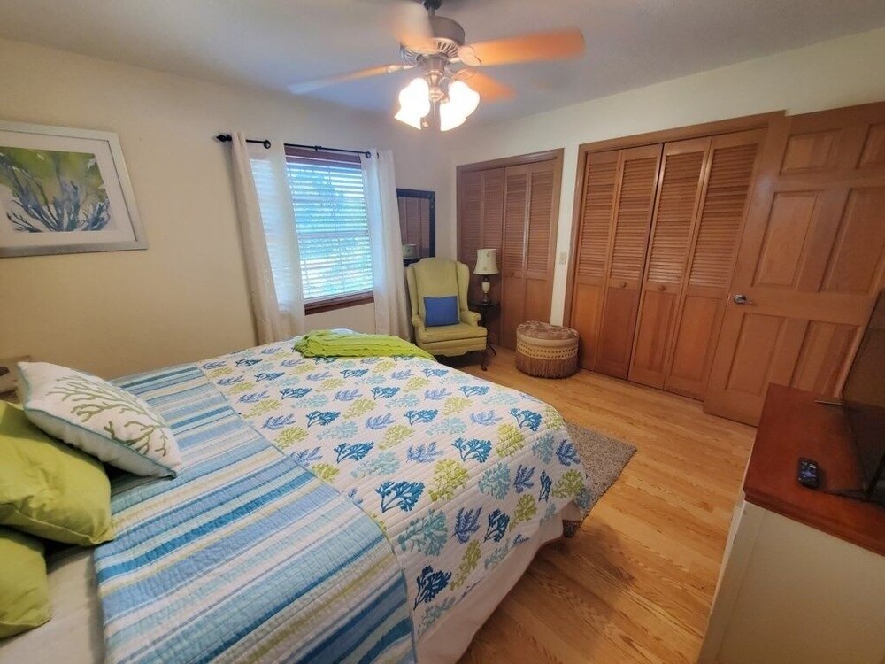 Beach Blossum 3 Bedroom Home