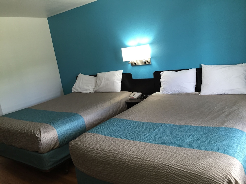 Motel 6 Prairie Du Chien, WI