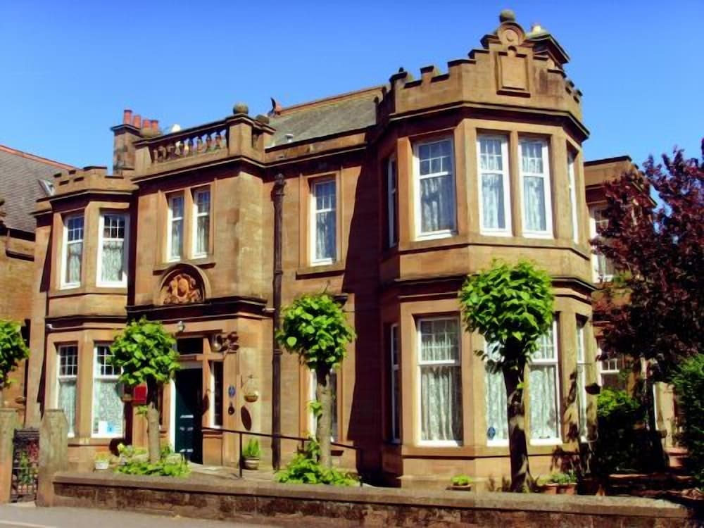 Rowanbank House