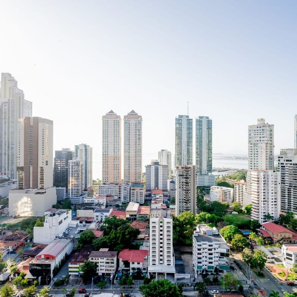 w Amazing 1BR With Beautiful View in Calle 50 view 3