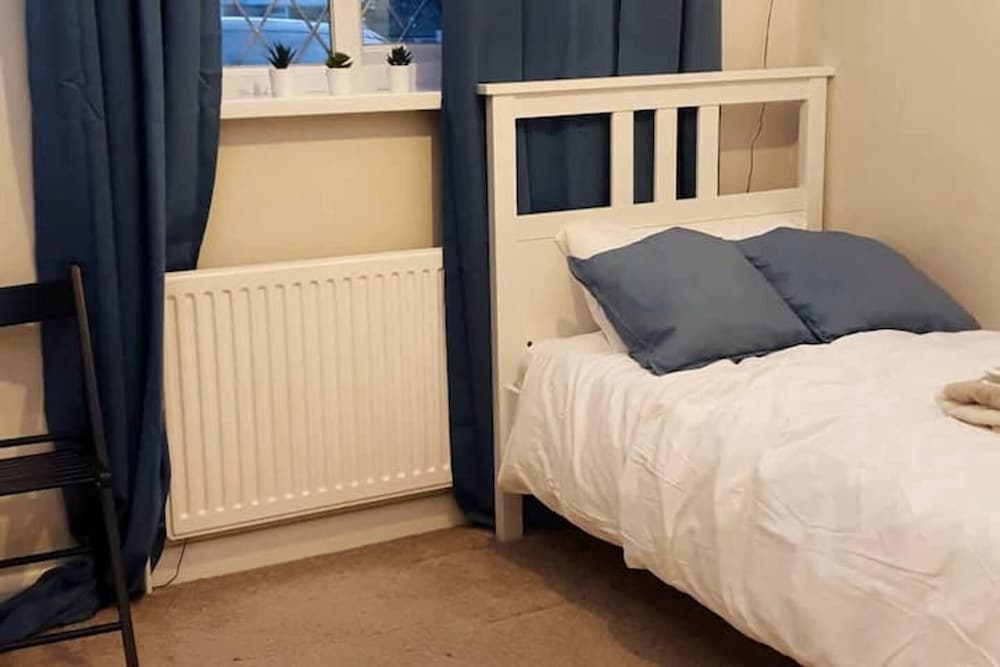 Spacious Family Holiday Property in Paignton view 4