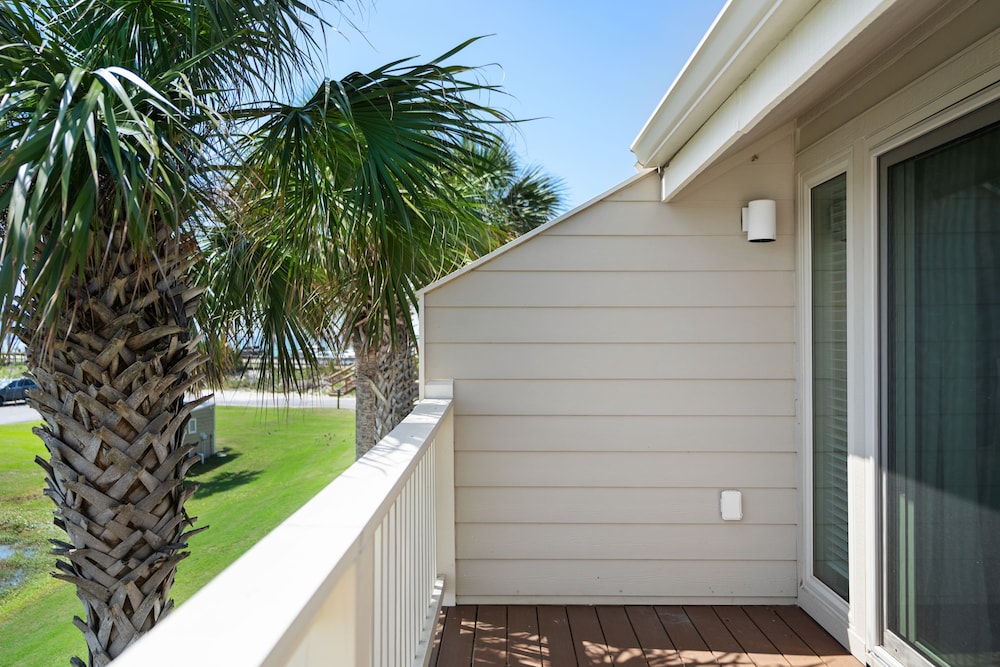 High Tides And High Proof 105 2 Bedroom Condo