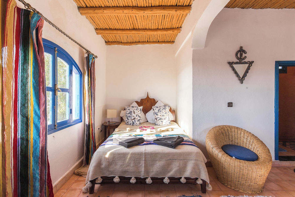 Room-lair De La Mer Resort & Hotel