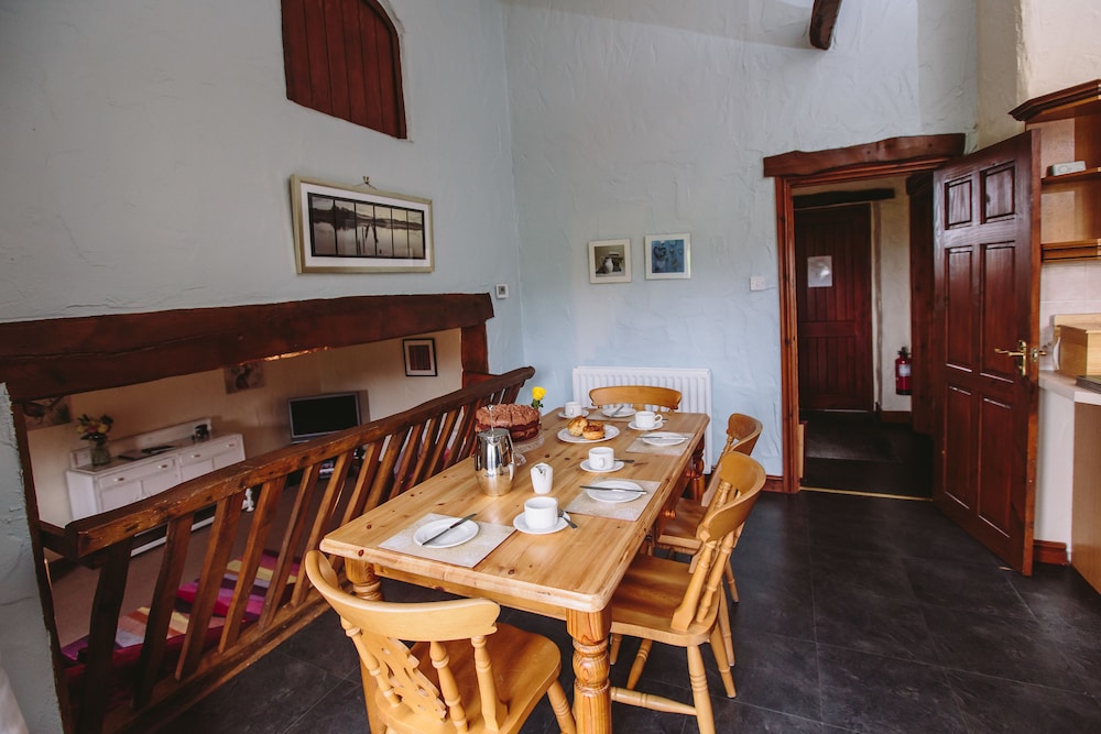 Low Barn Cottage view 5