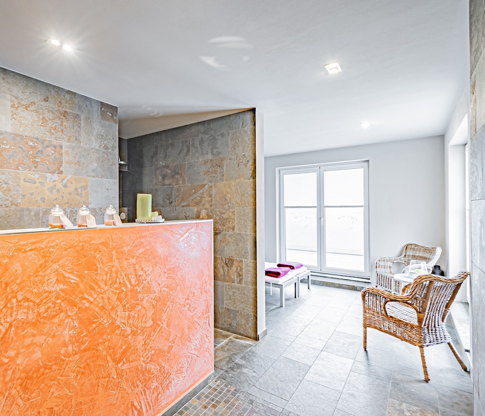 Johannishof Wine-Cafe & Guesthouse