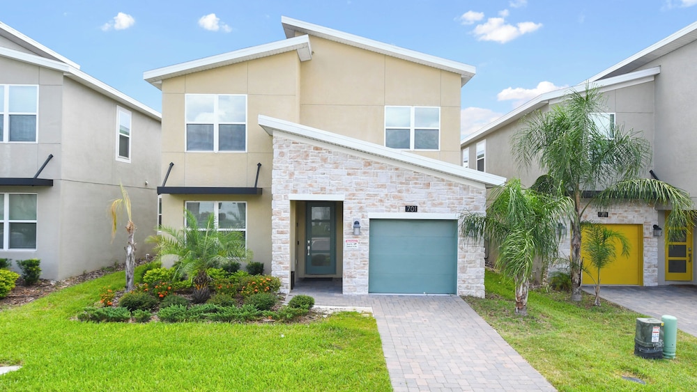 Championsgate 5br Lakeview Home Pool Spa Disney