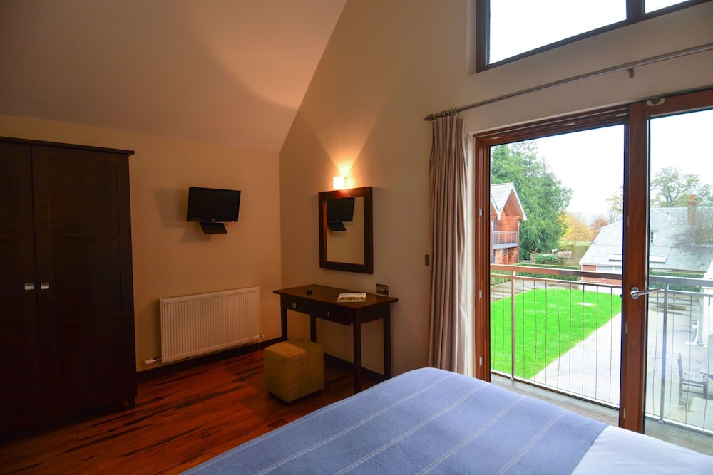 Northbrook Park Mews