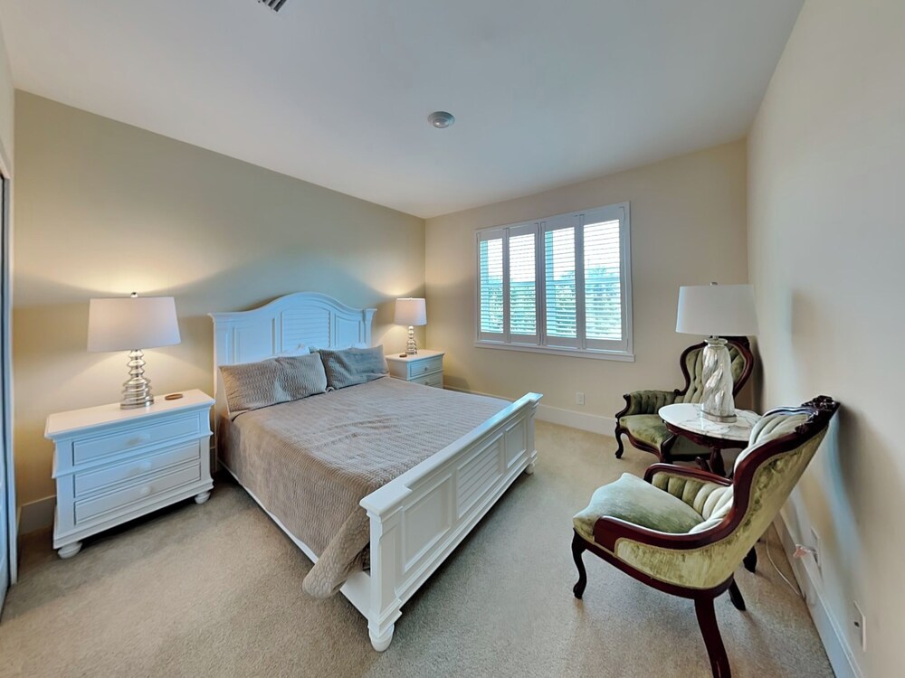Atlantic Beach House by Distinctive Beach Rentals