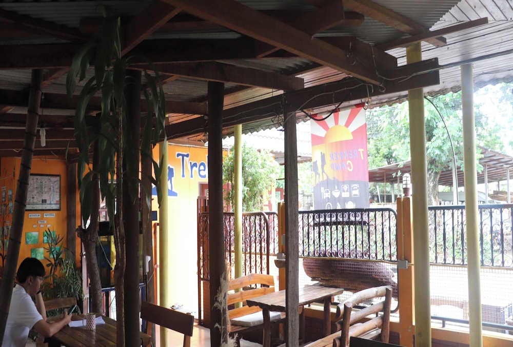 Trekker Camp Chiang Mai - Hostel