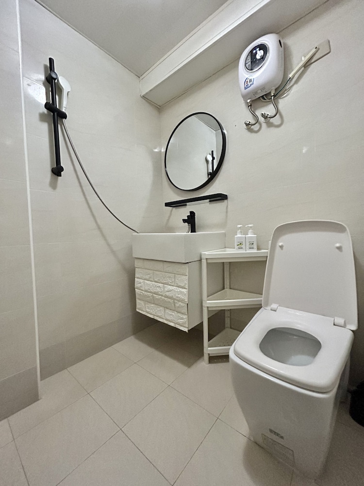 Ximen Triple Tiger Hostel