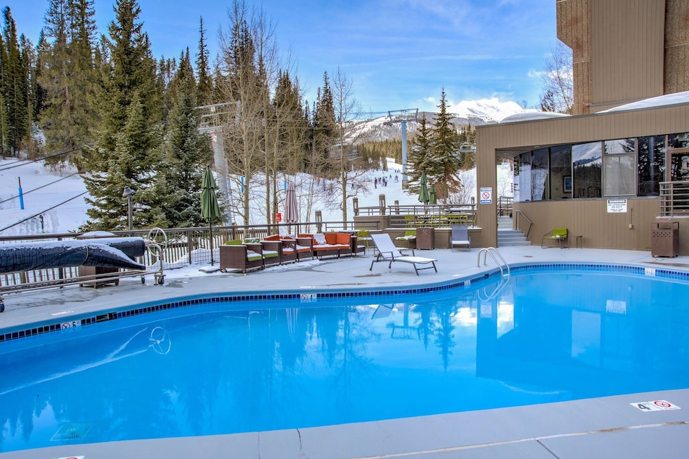 Ski-in/ski-out Beaver Run Retreat 1 Bedroom Condo